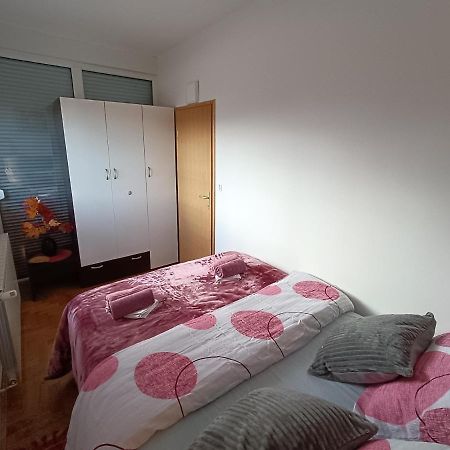 Apartman Ante Госпич Экстерьер фото
