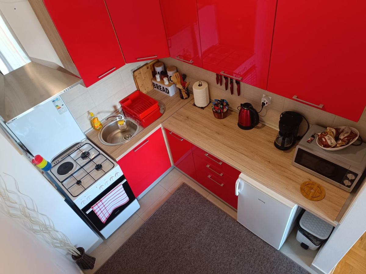 Apartman Ante Госпич Экстерьер фото