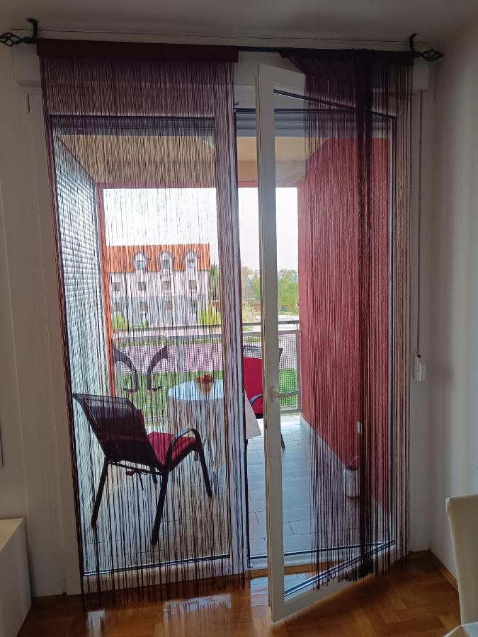 Apartman Ante Госпич Экстерьер фото