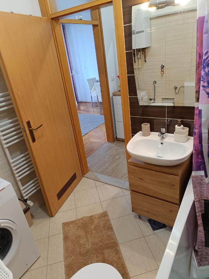 Apartman Ante Госпич Экстерьер фото