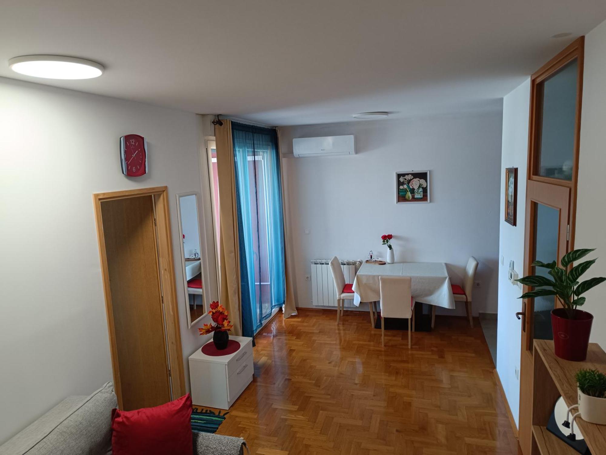 Apartman Ante Госпич Экстерьер фото